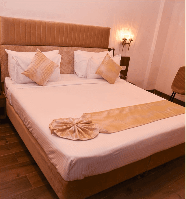Deluxe Room King Size Bed